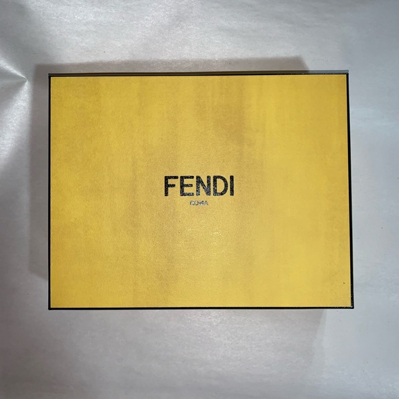 NIB auth FENDI cobalt blue SELLERIA purse CALENDAR - Picture 2 of 13